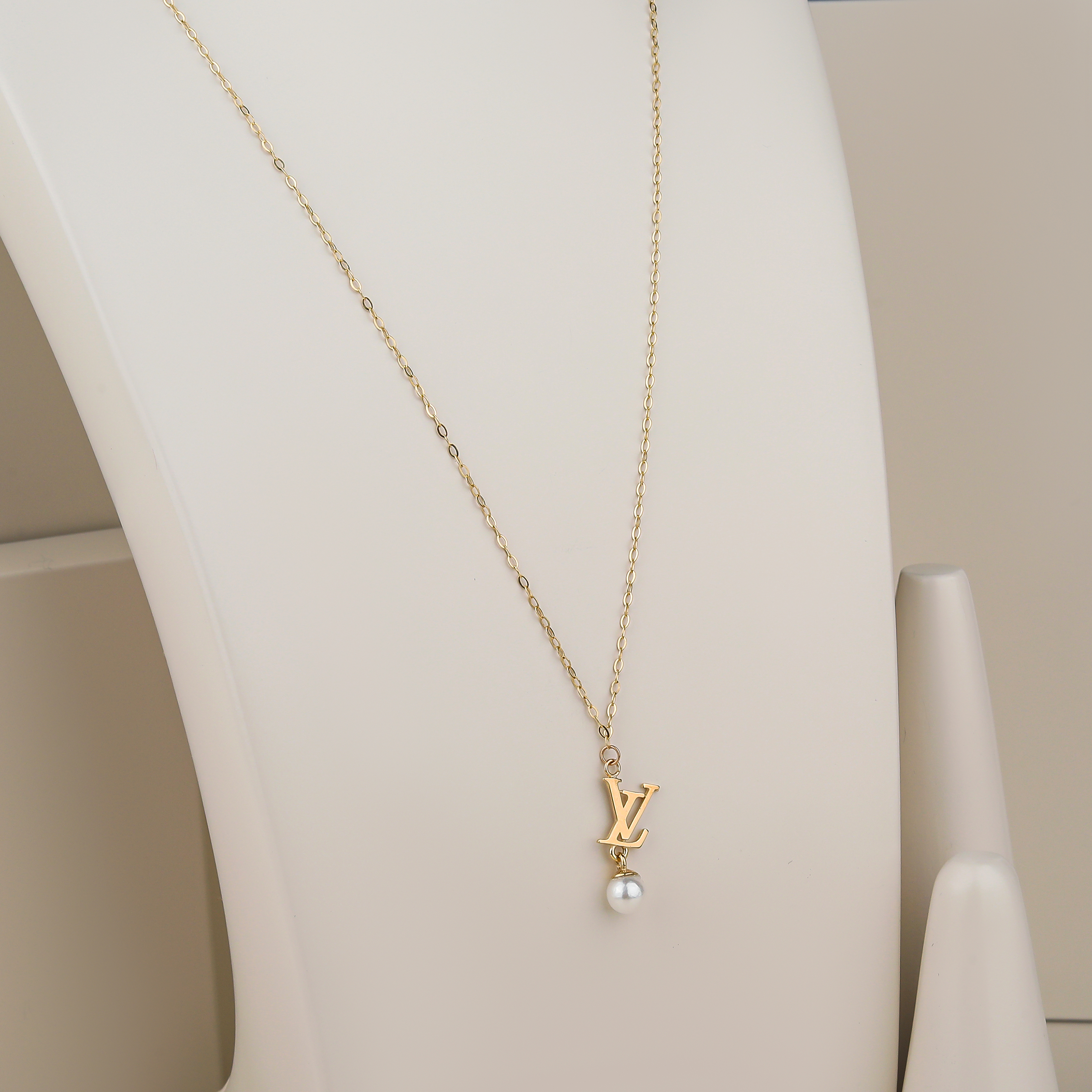 18 karat gold choker, made in Turkey - (H-0804)